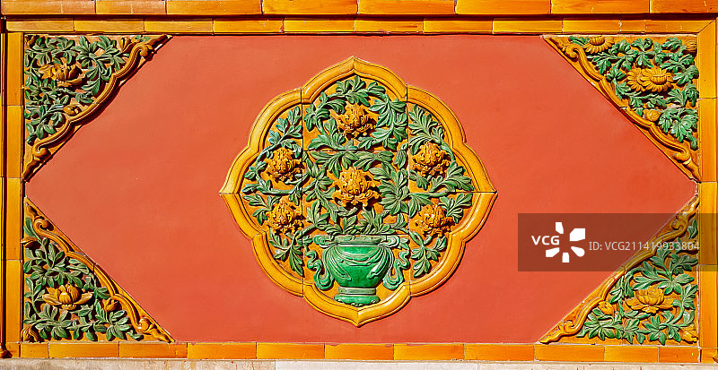 故宫红墙琉璃花盆图案花纹图片素材