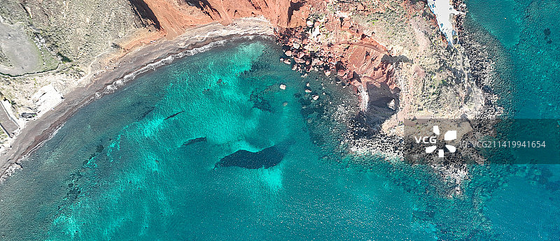 希腊圣托里尼岛红沙滩图片素材