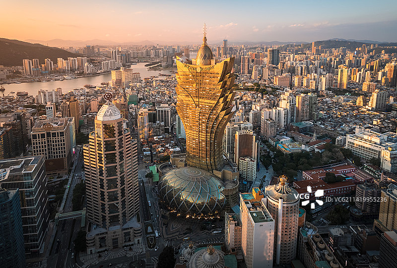 澳门新葡京酒店娱乐场城市风光航拍图片素材