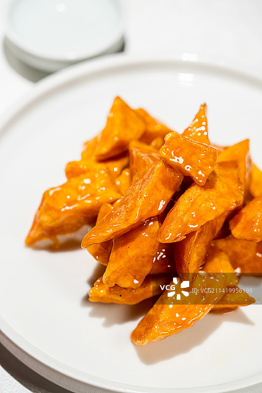 传统名菜美食小吃拔丝地瓜图片素材