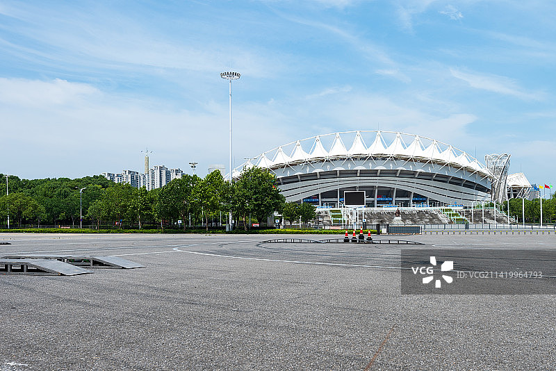武汉市 沌口 体育中心 汽车测试 广场  停车场图片素材