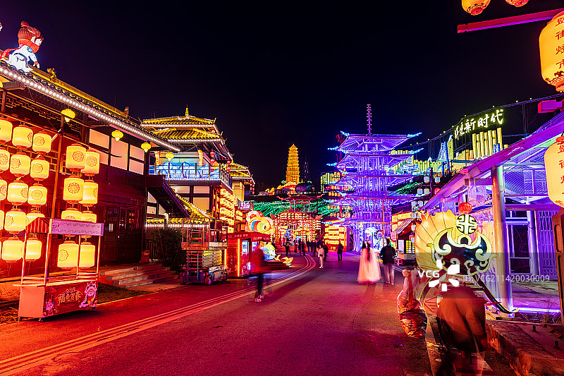 中国自贡国际恐龙灯会夜景图片素材