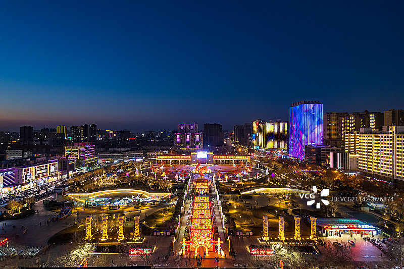 亚洲中国山西运城南风广场元宵灯会图片素材