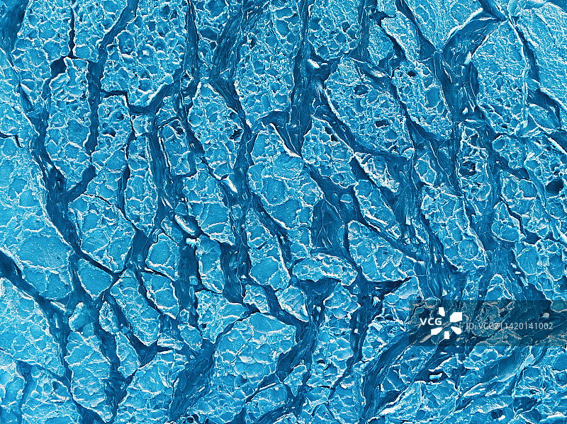 航拍冬季结冰的海面图片素材