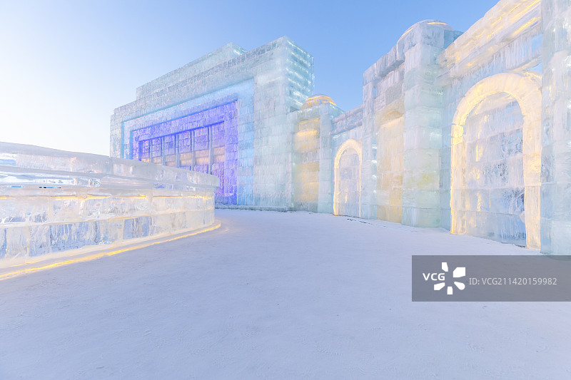 哈尔滨冰雪大世界雪地路面图片素材