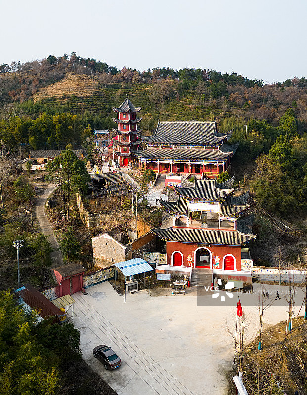 航拍湖北大悟九龙禅寺图片素材