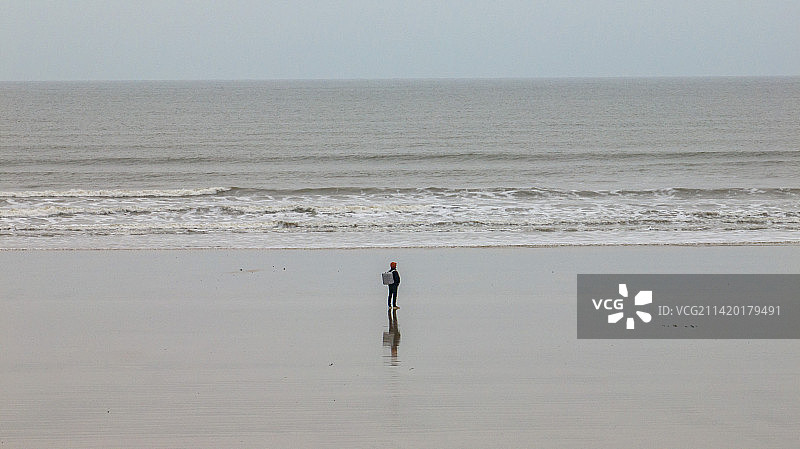 海边等待图片素材