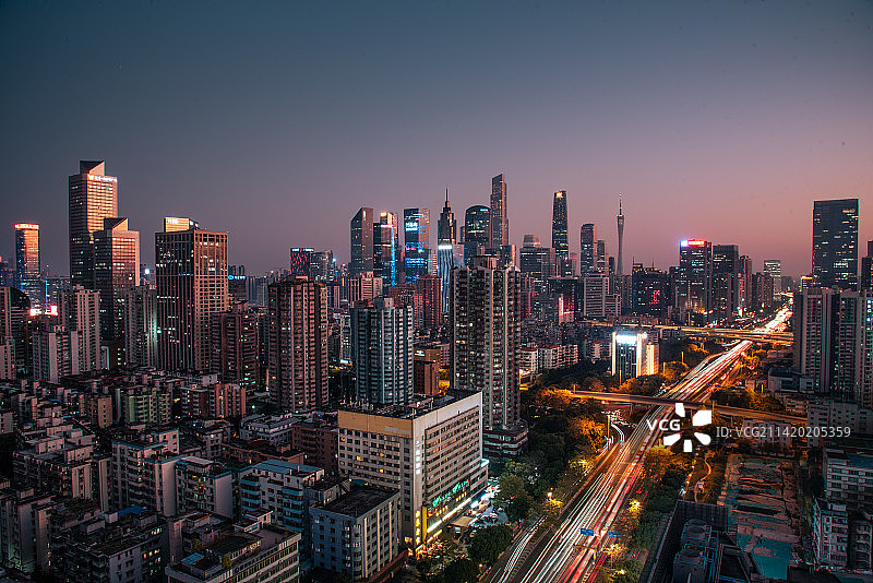夜幕下的广州珠江新城图片素材
