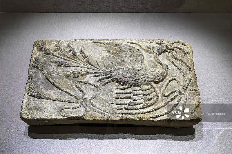 敦煌三危山老君堂出土五代龙凤砖图片素材