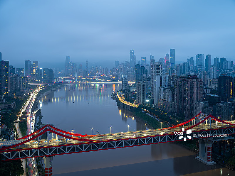 重庆市江北区北滨路曾家岩大桥城市风光图片素材