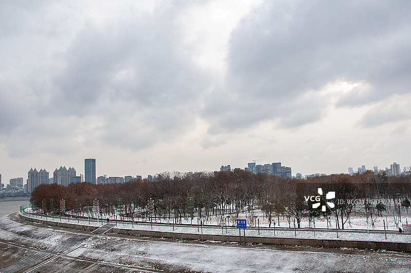 武汉汉阳南岸嘴江滩公园图片素材