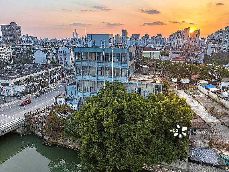 佳木斯路 虬江 工业投资集团 杨浦区老工业厂房 城市更新 中原板块 城市肌理图片素材