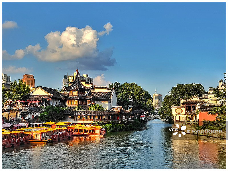 秦淮河畔魁光阁图片素材