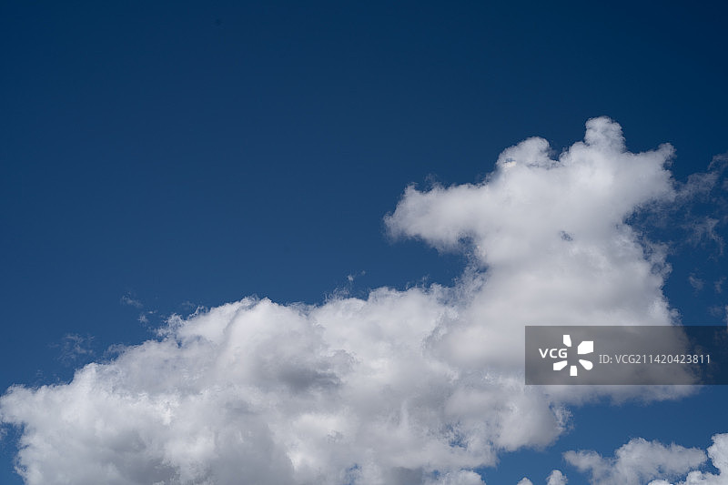 高原蓝天白云图片素材