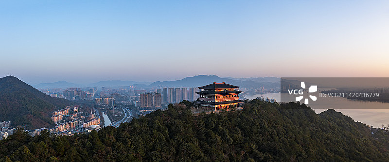 杭州富阳富春江富春阁晨曦航拍图片素材
