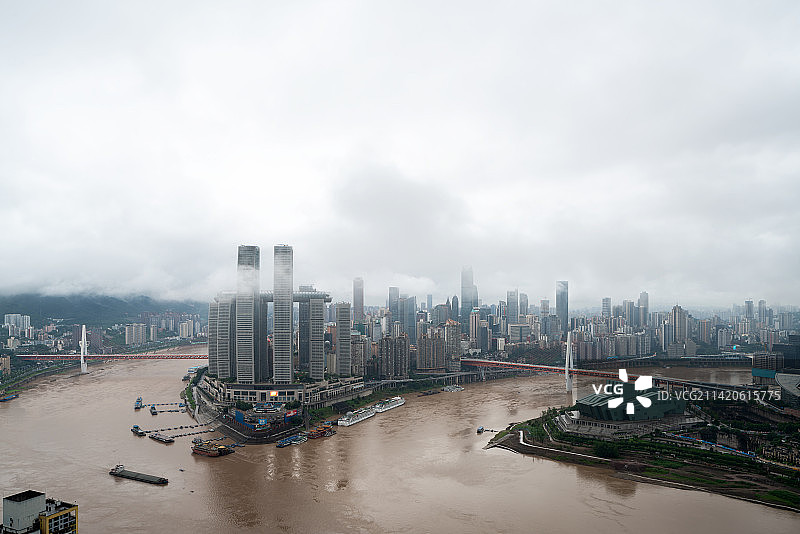 重庆市南滨路长嘉汇弹子石老街看渝中区全景图图片素材