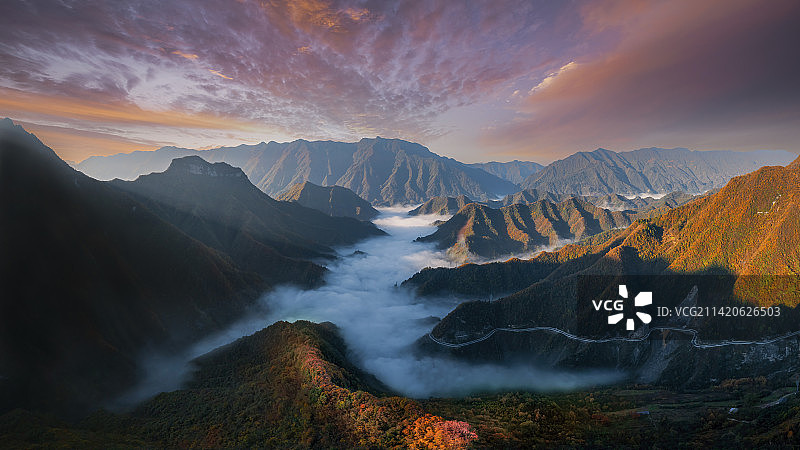 重庆城口渝陕界梁风光图片素材