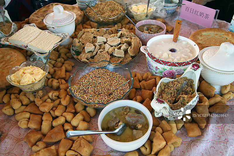 新疆巴里坤：哈萨克族手艺品图片素材