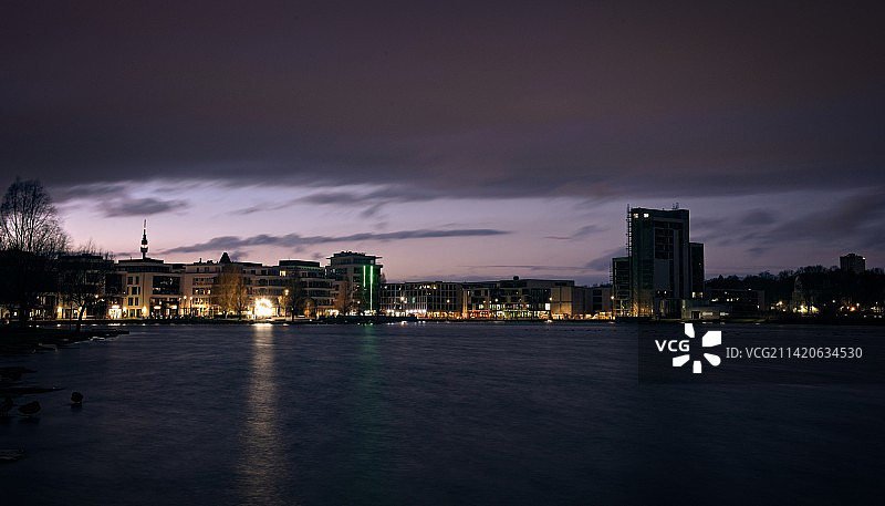 德国多特蒙德滨水城市景观图片素材