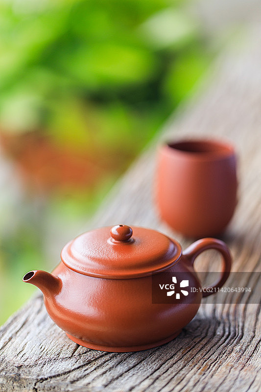 桌上的茶壶特写，中国福鼎图片素材