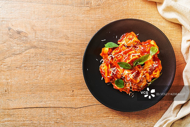 番茄酱意大利饺子图片素材