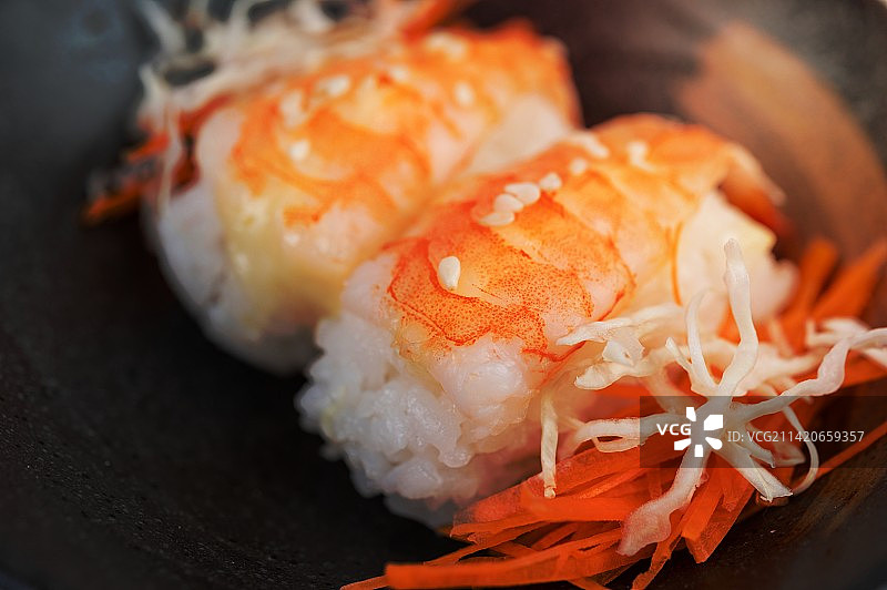 摆盘精美的寿司（罗马尼亚）图片素材