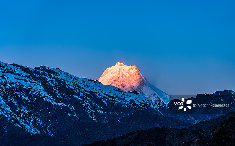 尼泊尔廓尔喀雪山风光图片素材