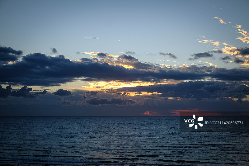 以色列海法日落海景图片素材