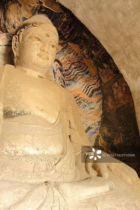 泾川县的王母宫石窟图片素材