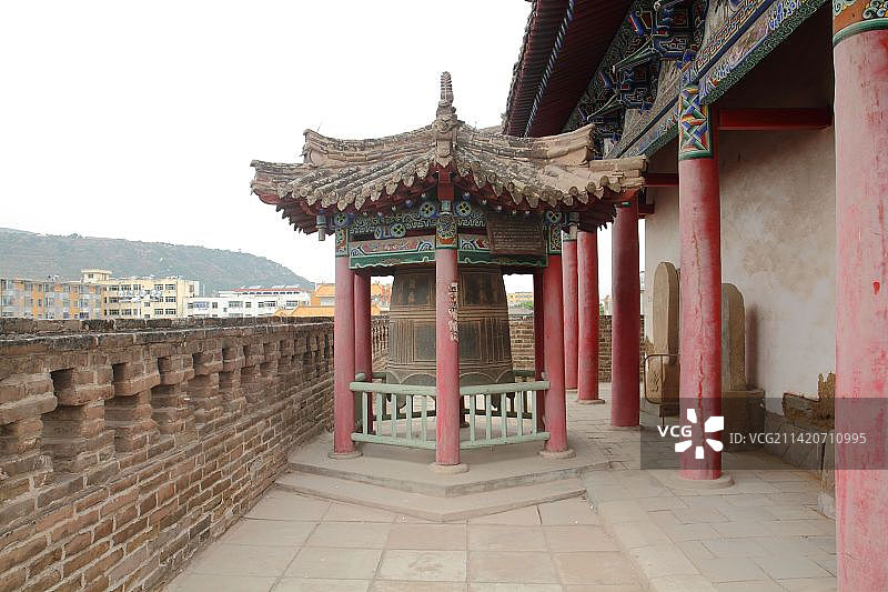 陇西县城的威远楼图片素材