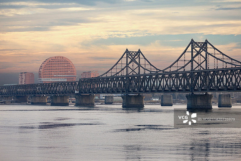 朝鲜鸭绿江大桥图片素材