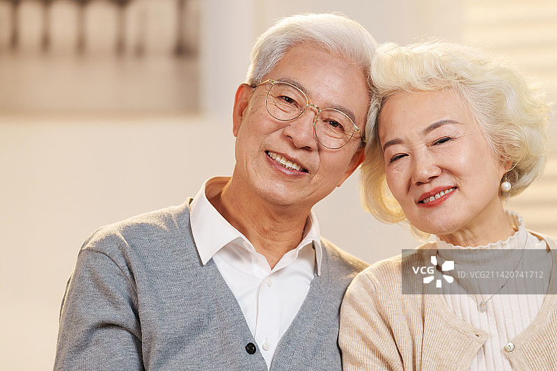 幸福的老年夫妇图片素材