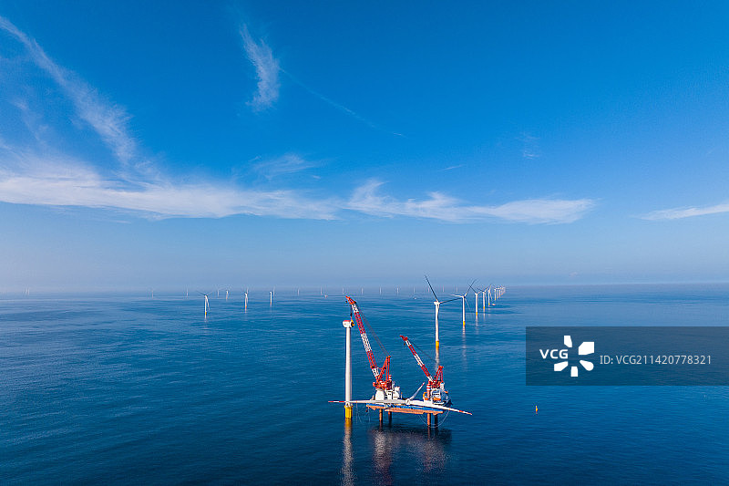海上风力发电施工维护图片素材