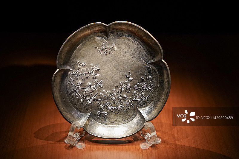 南京市博物馆 月影梅纹银盘 南宋图片素材
