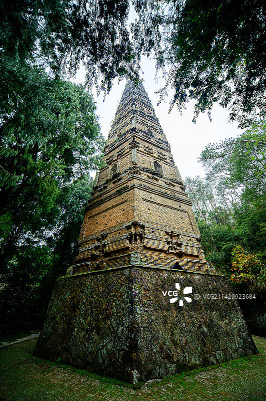 国清寺，位于浙江省台州市天台县城关镇，1400年低调古寺，不收门票小众清幽，是天台宗发源地图片素材