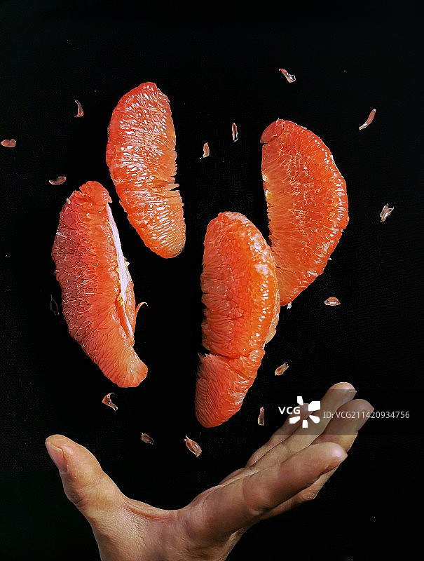 悬浮红柚图片素材