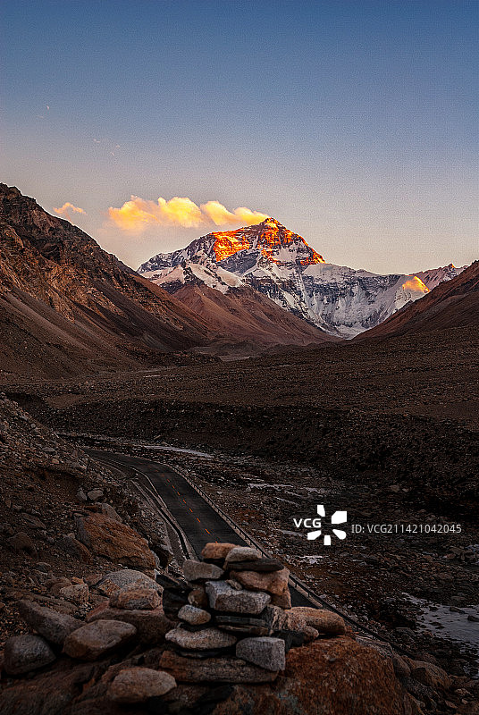 珠穆朗玛峰 日照金山 西藏珠峰日出 日落图片素材
