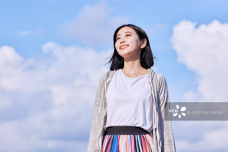 日本年轻女子肖像图片素材