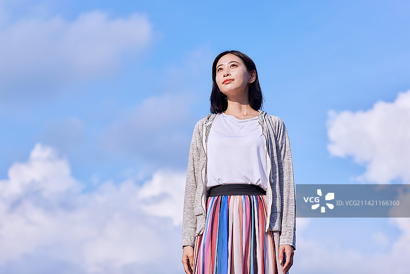 日本年轻女子肖像图片素材