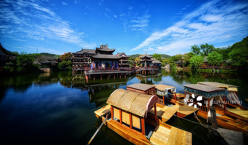 浙江金华东阳横店影视城，清明上河图景区，呈现宋朝都城风景图片素材