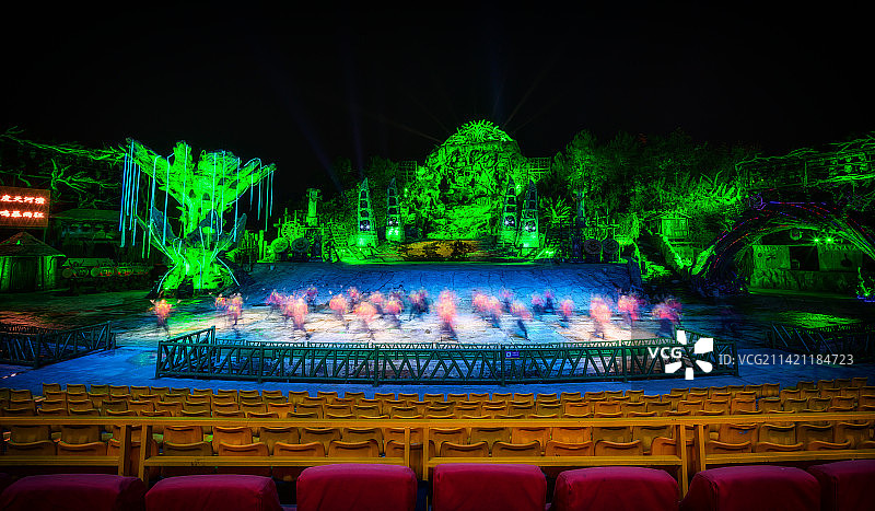 浙江东阳横店影视城梦幻谷，一个只下午开门迎客的大型影视体验主题乐园图片素材