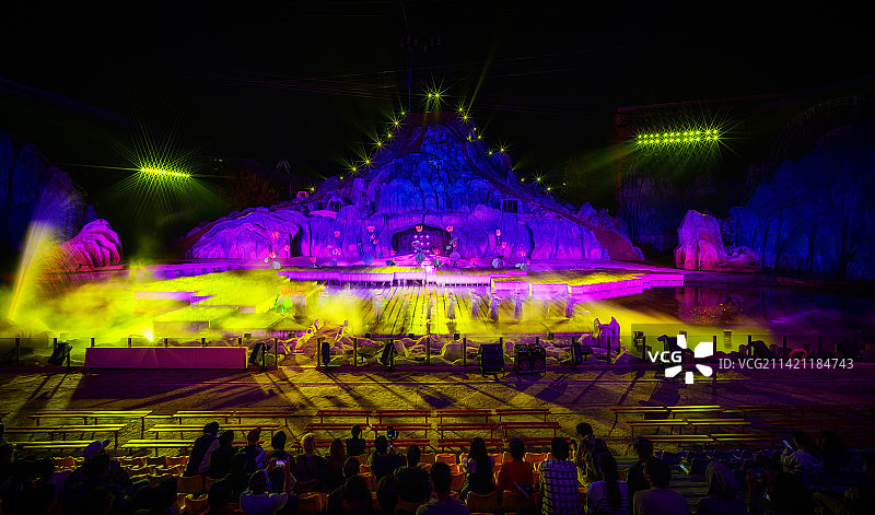 浙江东阳横店影视城梦幻谷，一个只下午开门迎客的大型影视体验主题乐园图片素材