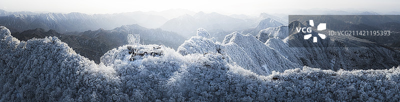 光雾山米仓山全景图片素材