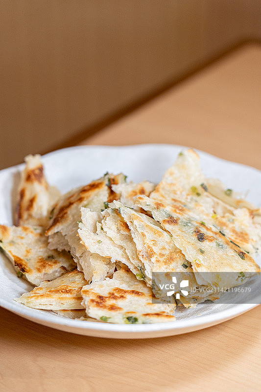 西北特色美食 - 葱花饼图片素材