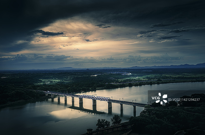 铁路桥图片素材