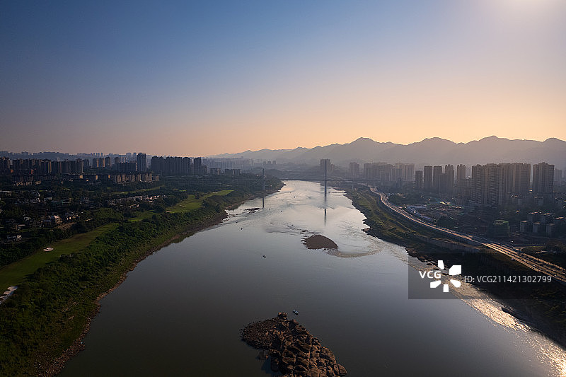 重庆嘉陵江两岸城市风景图片素材