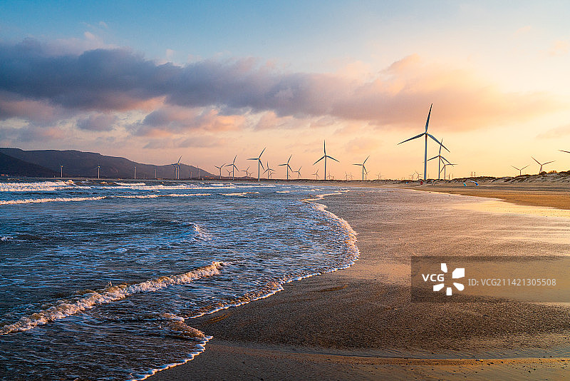 福建平潭岛风车图片素材