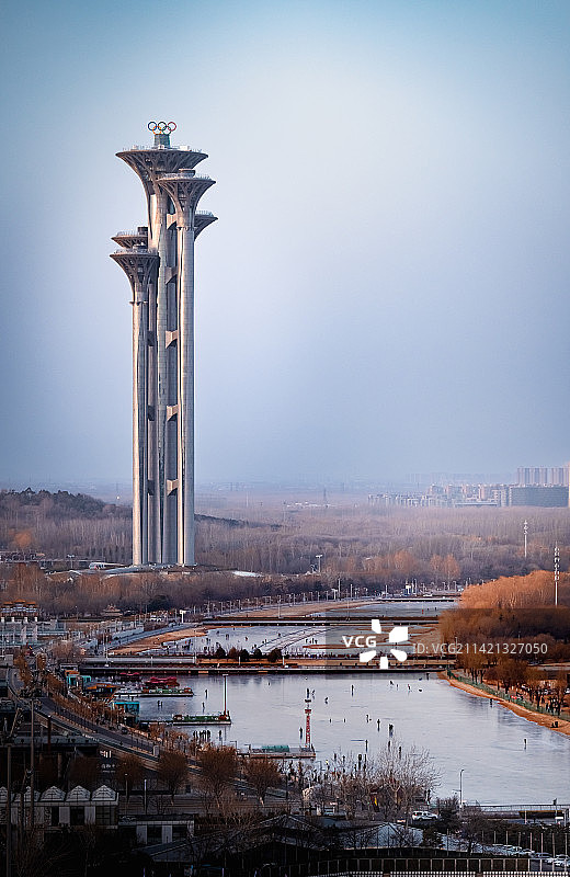 冬季城市风光｜北京中轴线最北端｜奥利匹克公园图片素材