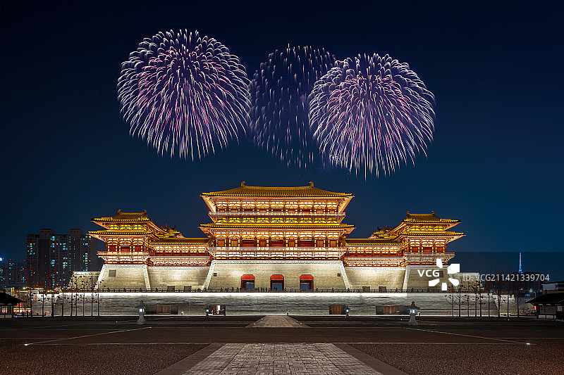 中国河南洛阳应天门烟花图片素材
