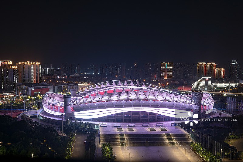 武汉市体育中心夜景图片素材